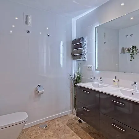 Contemporary, Luxury Living In The Location Марбелья