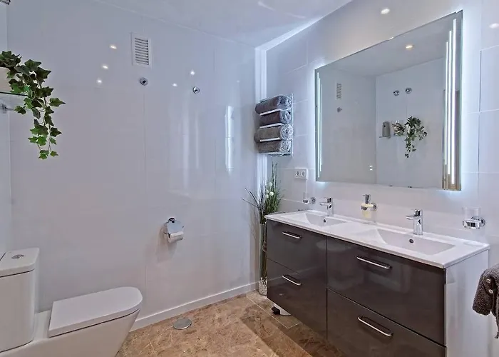 Contemporary, Luxury Living In The Location Марбелья